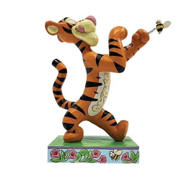 Bee Boxing (Tigger Boxing with Bee) - Disney Traditions from thetraditionalgiftshop.live